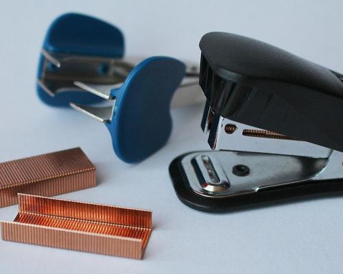 Capsatoare și decapsatoare