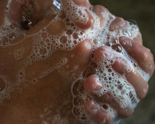 Sapun lichid si solid