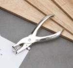 Fogó típusú lyukasztó