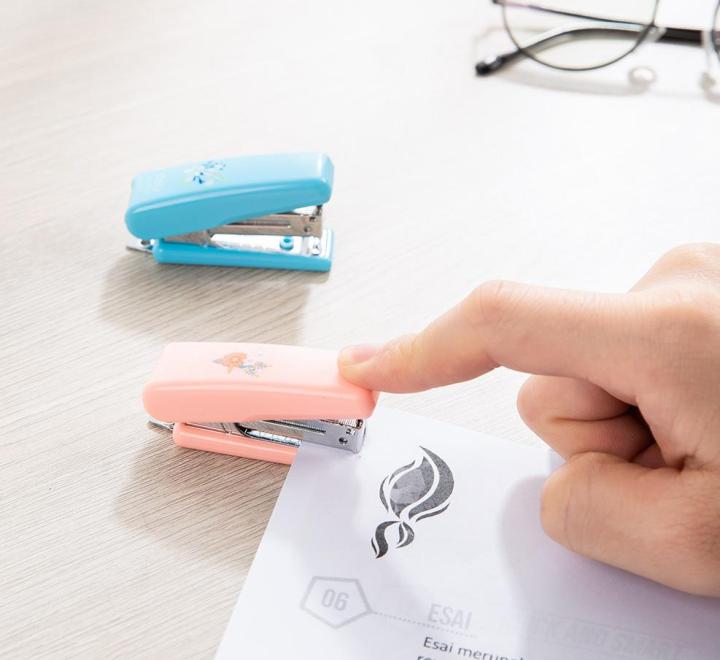 Tűzőgép 15 lap Deli