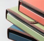 Merev műanyag aktatáska, fogantyúval, 7 rekesszel Deli vegyes szinek