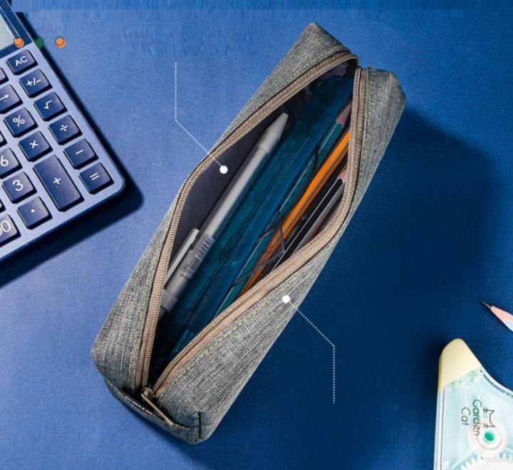 Tolltartó háromszög alakú különböző színnekben Benetil Deli