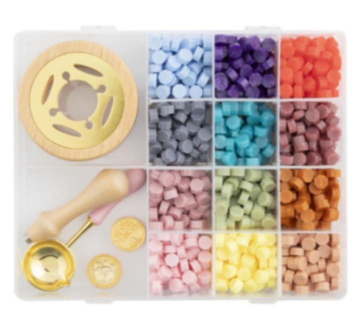 Set Ceara 12cul+2 sigilii+ lingura+ plita incalzit ceara