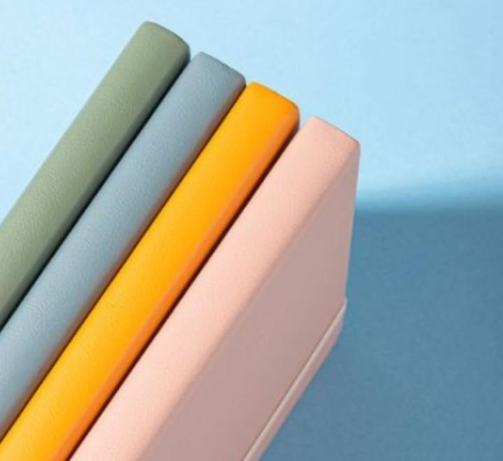 Jegyzetfüzet 210*143mm 96 lap, vonalas, bőr hatású, kék