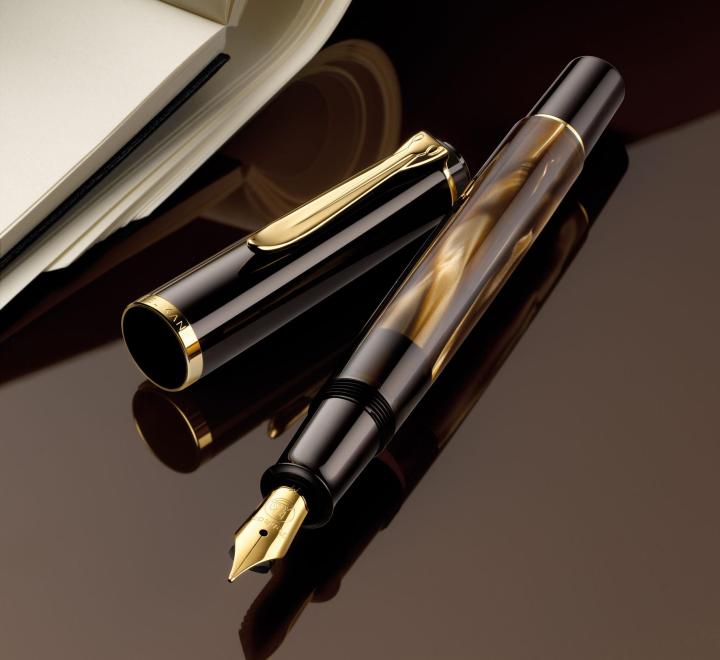 Töltőtoll Classic M200 F Pelikan